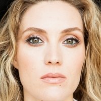 Evelyne Brochu Nua