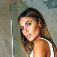 Fleur Conradi Nua