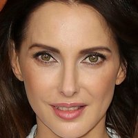 Frédérique Bel Nua