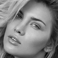Gabriela Iliescu Nua