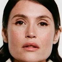 Gemma Arterton Nua