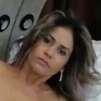 ginagoldboblake Nua