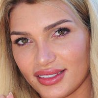 Giuliana Farfalla Nua