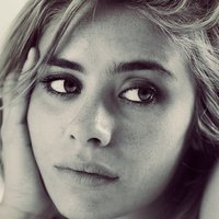 Greta Scarano Nua
