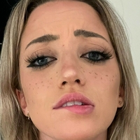 heidiwhite18 Nua