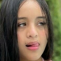 Hellen Velasquez Nua