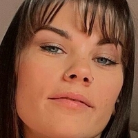 helloella Nua