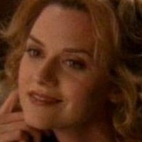 Hilarie Burton Nua