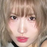 Hirai Momo Nua