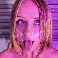 iam_emily_fox Nua
