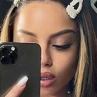 Jaele Corsi Nua