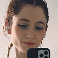 Janet Devlin Nua