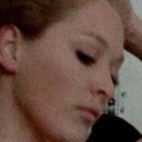 Jenny Hanley Nua