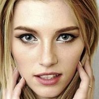 Jourdan Miller Nua