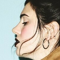 Julia Cumming (Sunflower Bean Singer/Bassist) Nua