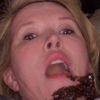 Julia Davis Nua