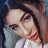 Julia Granieczny Nua
