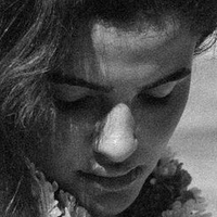 Julia Muniz Robinson Nua