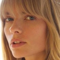 Julia Stegner Nua
