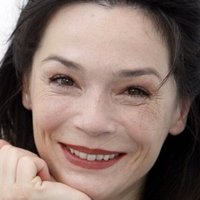 Julia Stemberger Nua