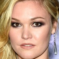Julia Stiles Nua