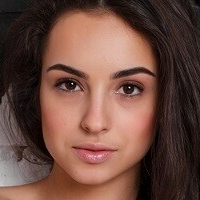 Karina Boone Nua