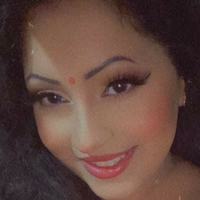 Kashmirigoddess Nua
