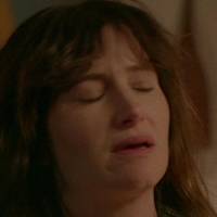 Kathryn Hahn Nua