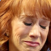 Kathy Griffin Nua