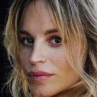 Katrine De Candole Nua