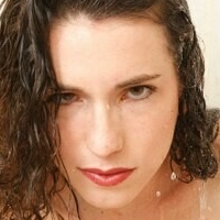 Keira Grant Nua