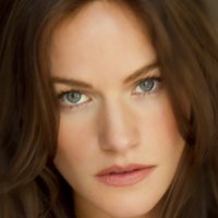 Kelly Overton Nua