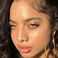 Kiana Ledé Nua