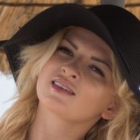 Klaudia Wisniowska Nua