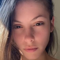 Krista Caldonia Santerfeit Nua