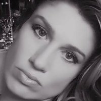 Krista Hefner Nua