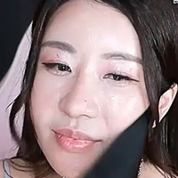 Lady Vella Nua