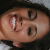 Lareyna Lazakov Nua