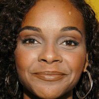 Lark Voorhies Nua
