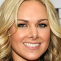 Laura Bell Nua
