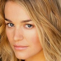 Laura Gordon Nua