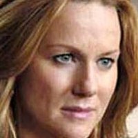 Laura Linney Nua