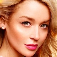 Laura Rowley Nua