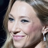 Laura Smet Nua