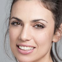 Laya Marti Nua