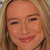 Lia Lewis Nua