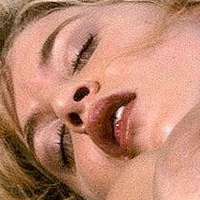 Lisa Chest Nua