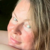 lisahenderson2 Nua