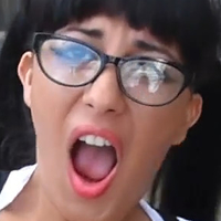 LiveCleo Nua