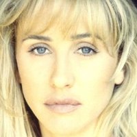 Lori Jo Hendrix Nua